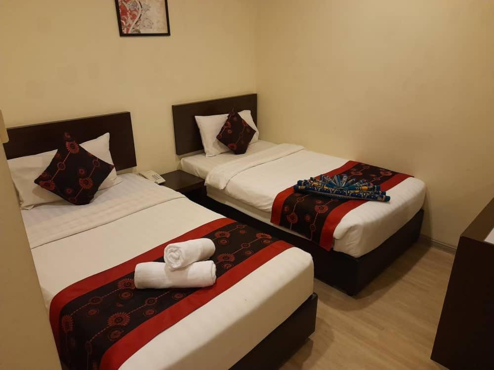 Swing & Pillows - Dataran Merdeka Hotel 2*